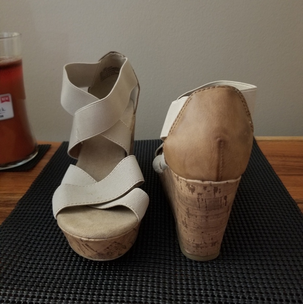 Maurices Tan and brown strappy wedge
